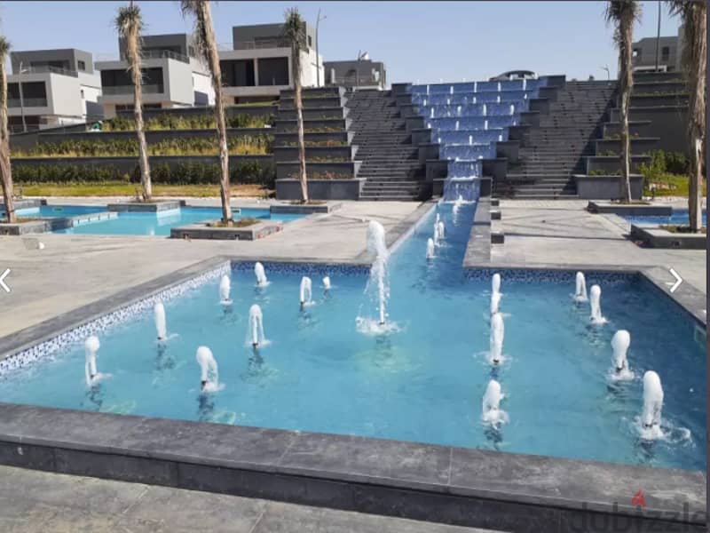 Luxury townhouse for sale in patio Town new cairo  فرصة فيلا للبيع ف باتيو تاون امام ال AUC التجمع 7