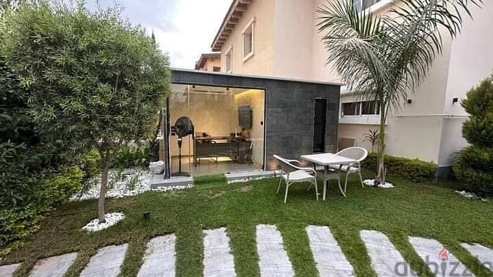 فيلا مستقله في التجمع الخامس برايم لوكيشن بسعر لقطه villa in Fifth Settlement, prime location 5