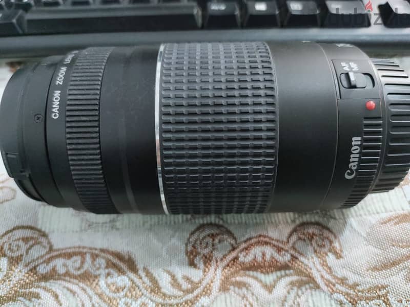 canon zoom lens EF 75-300mm 4