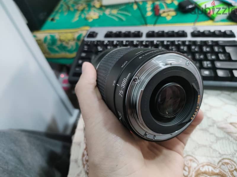 canon zoom lens EF 75-300mm 8