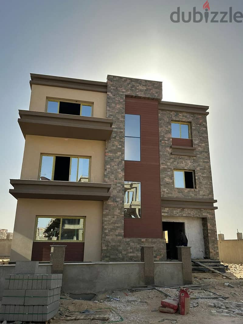 Townhouse for sale with a distinctive view in Taj City Compound, in front of Cairo Airport, with a 10% down payment 5