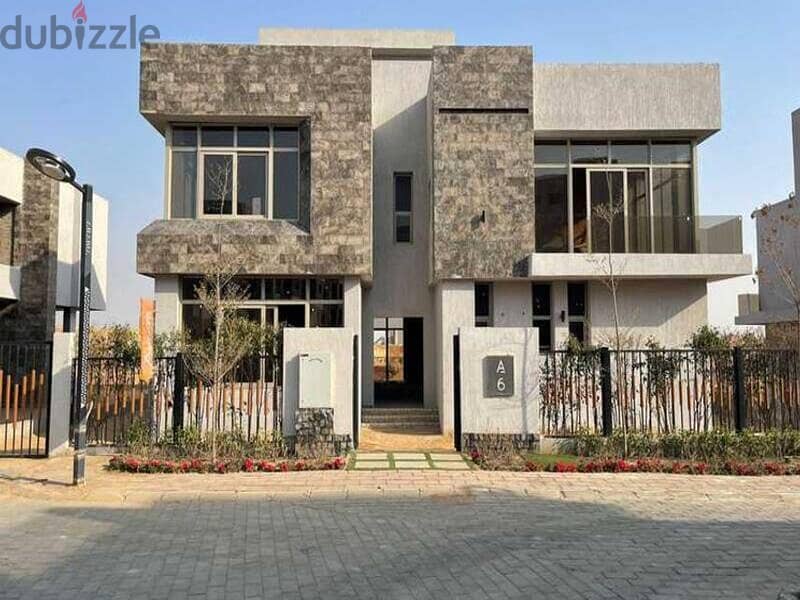 Own nw with 10% dp only , Luxury villa with private garden in Sun capital  فيلا مميز للبيع بحديقة خاصة 160م في صن كابيتال 3
