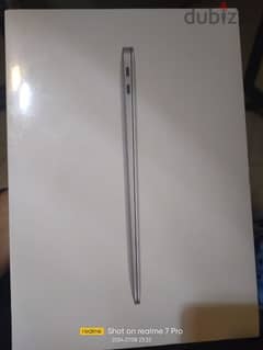 Apple MacBook Air M1 256 GB . . New . . Sealed