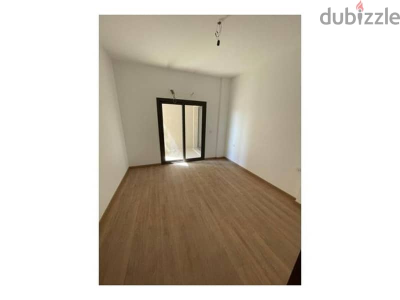 FOR SALE APARTMENT AL-MARASEM SPECIAL LOCATION Fully finished with AC'S READY TO MOVE 10