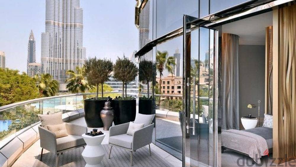 Penthouse 335 meters, receipt for 3 years, with a down payment of 1,620,000 and payment over 8 years, in front of Hyde Park, at the lowest price, in t 9
