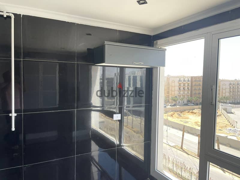 Luxury Duplex 4 rooms + Kitchen & ACs rent Compound Hyde Park New Cairo 7