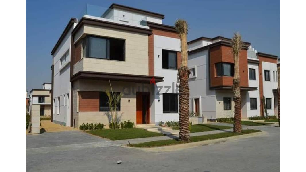 Townhouse 237m for sale in Azzar 1 With Installments Resale Prime Location 3