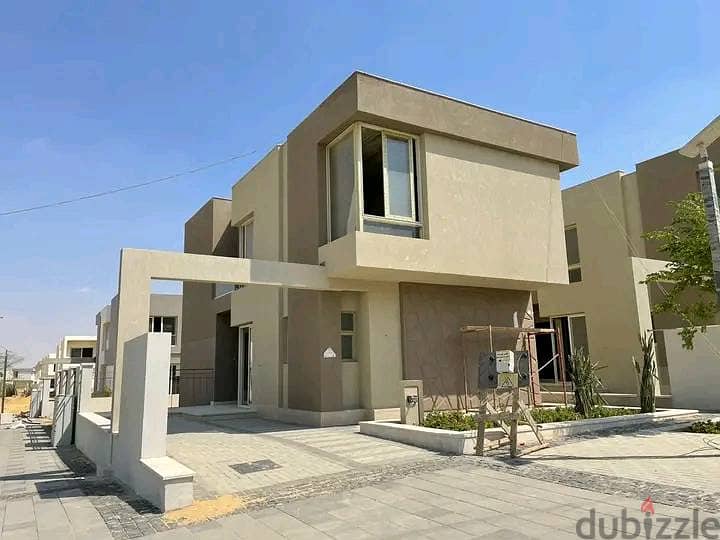 At a snapshot price, own a 194 sqm townhouse in a full-service compound in October, Badya Palm Hills 1