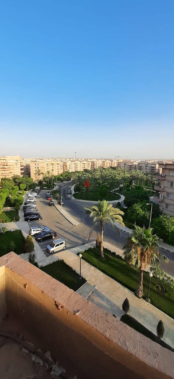 شقة للبيع بمدينة الرحاب Al Rehab  المرحلة الرابعة مساحة 300م  تشطيبات خاصة يوجد اسانسير 0