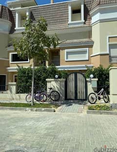 with 650 thousand standalone villa for sale, 206 m, next to Madinaty, in Sarai Compound, at the entrance to Mostakbal City,double view,in installments