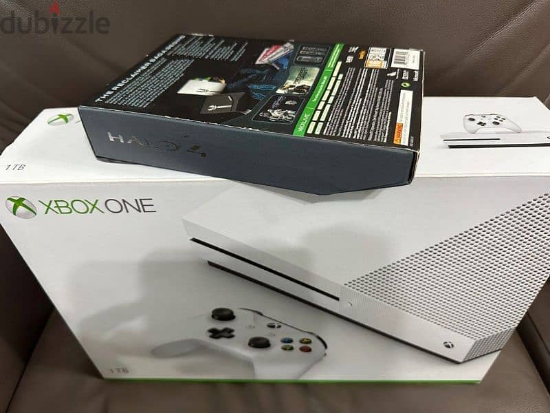 Xbox one s 1\Tera 0