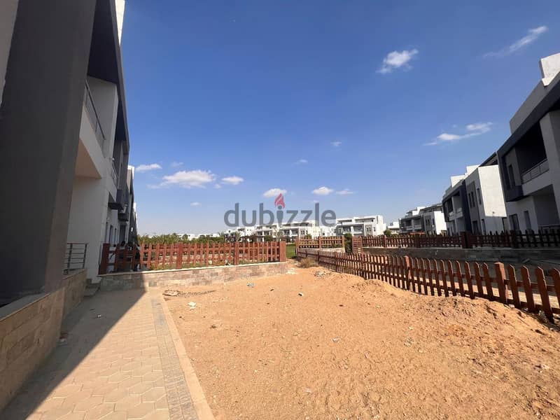 Twin house for sale, land area 700m and building area 410m 6