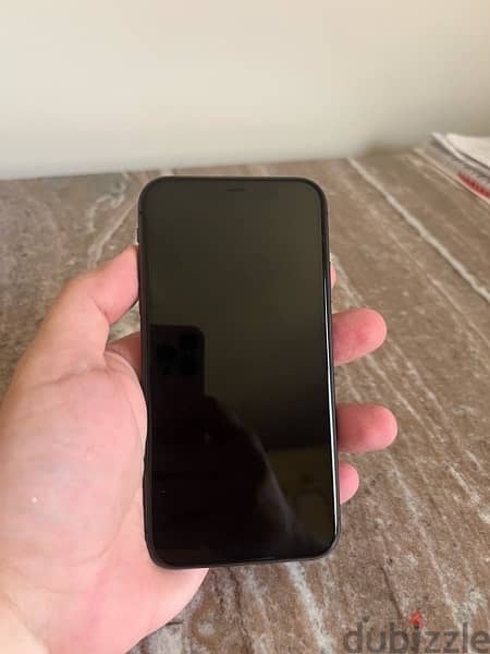 iPhone 11 (64GB) Black ايفون ١١ (٦٤ جيجا) حاله ممتازة 8