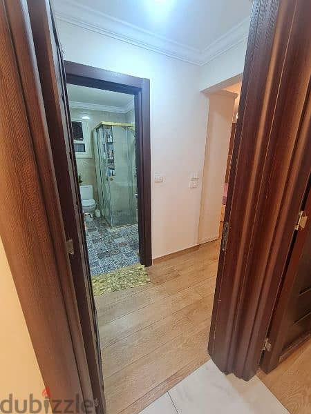 شقة عريس للبيع تمليك مساحة ٢٣٠م تشطيب ألترا سوبر لوكس بمدينة نصر . 9