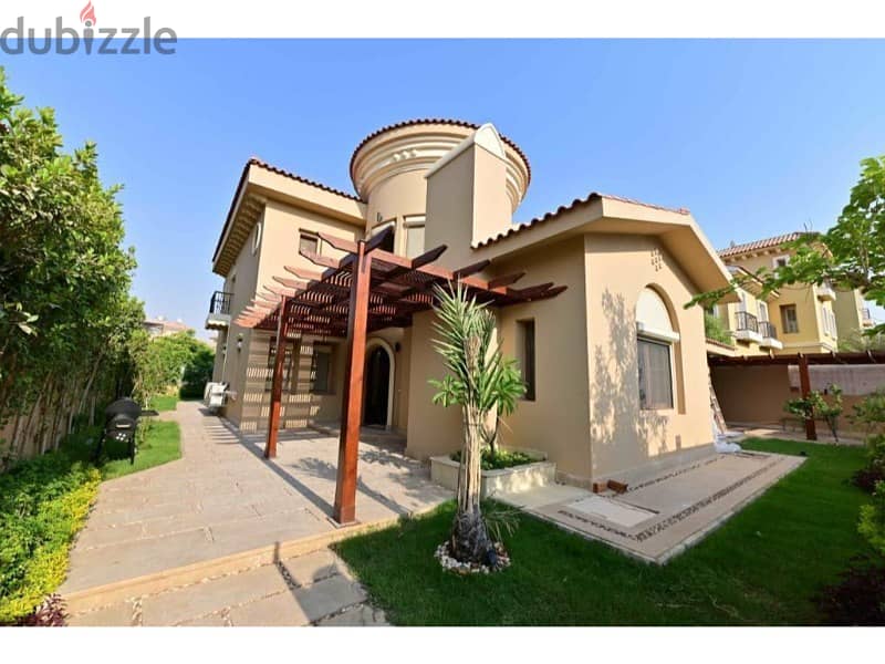 stand alone villa for sale, semi-finished, ready to move In the heart of New Cairo 3