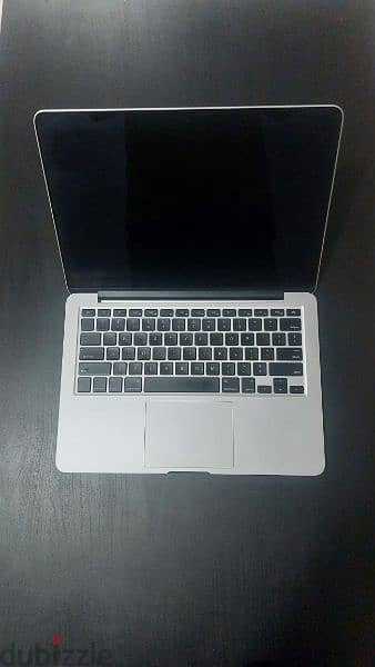 بحاله ممتازه 
MacBook Pro 2013
Core i5 
رام 16 جيجا  الشاحن الأصلي 6