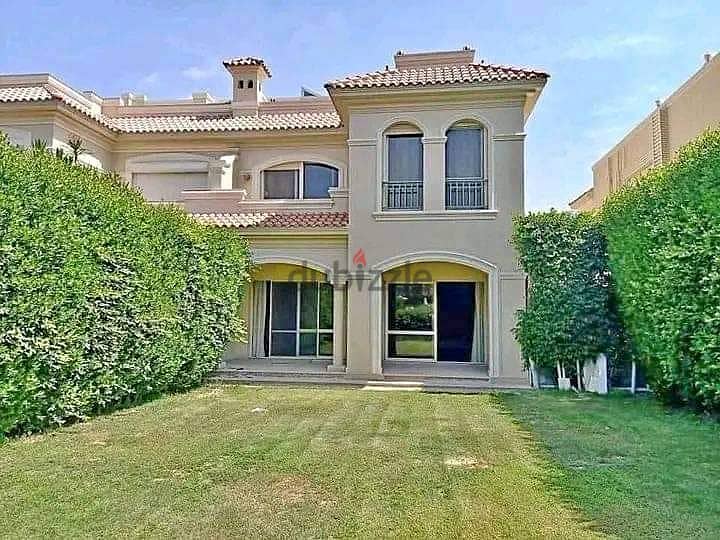 توين هاوس للبيع بسعر شقه في كمبوند الباتيو كازا علي طريق السويس دايركت في الشروق El patio casa 0