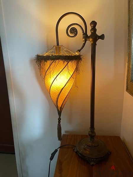 antique table light 1