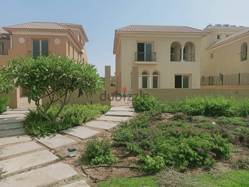 stand alone villa for sale, semi-finished, ready to move In the heart of New Cairo 9
