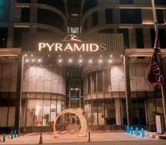 محل مميز 29م للبيع في بيراميدز سيتي العاصمة الادارية الجديدة pyramids city