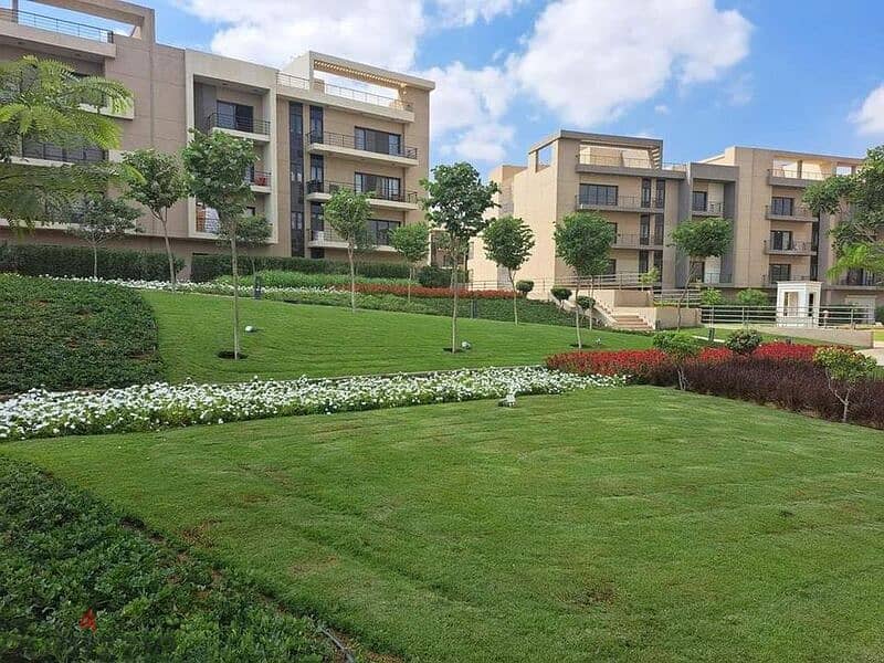 Fully finished garden apartment with air conditioners and immediate receipt in Fifth Square, Fifth Square 2