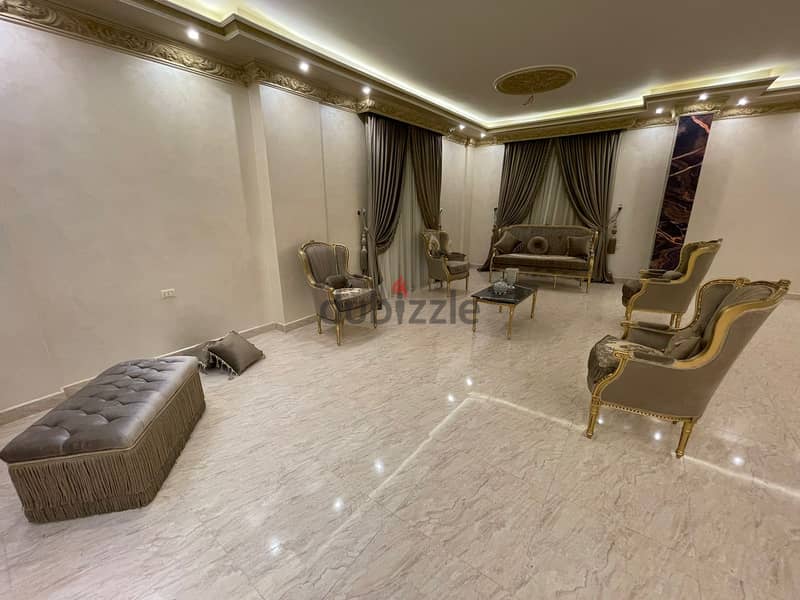 A villa for sale, 272 square meters, in Al Nour Compound in October. فيلا للبيع مساحة 272م في كمبوند المور ب اكتوبر 4