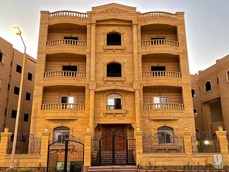 A villa for sale, 272 square meters, in Al Nour Compound in October. فيلا للبيع مساحة 272م في كمبوند المور ب اكتوبر 18