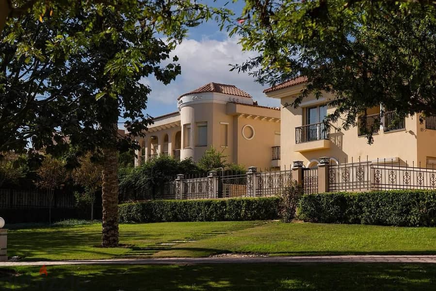 for sale villa on alndscape under price market raedy to move in hyde park 2