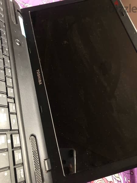 Toshiba laptop AC31928 2