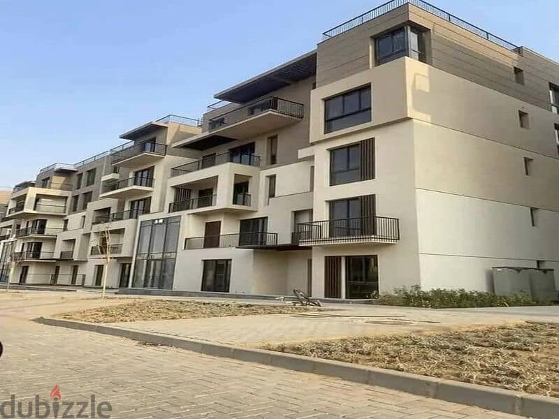 For sale, a 165 sqm apartment, fully finished, in Sodic East, Shorouk, SODIC EAST, a fully-serviced compound. 2