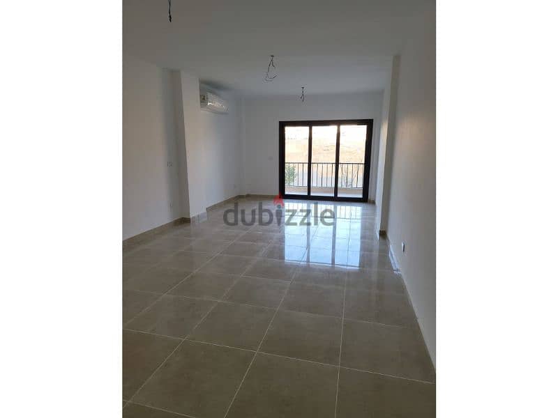 Apartments for sale in Bahri, second floor, finished, with air conditioners, ready to move, in installments, in the settlement, 196 m 12