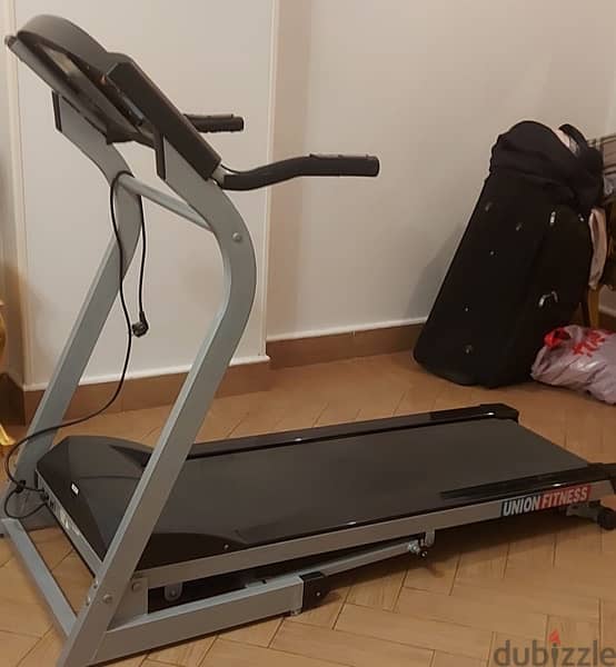 treadmill حالة ممتازة 4