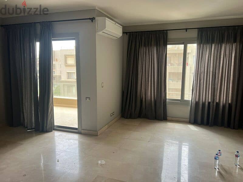 For Rent Semi Furnished Apartment in Compound Village Gate 6