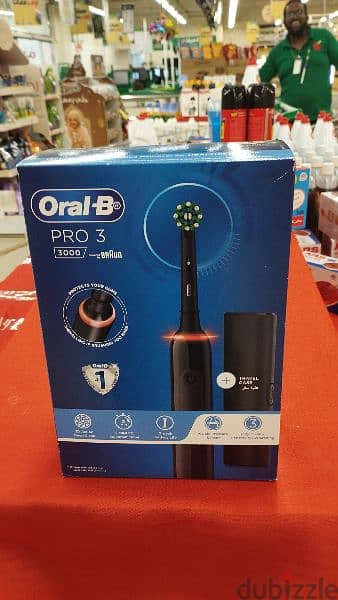 فرشاة اسنان Oral B اورال بي برو 3 - 3000 ثري دي اكشن قابلة لاعادة الشح 0