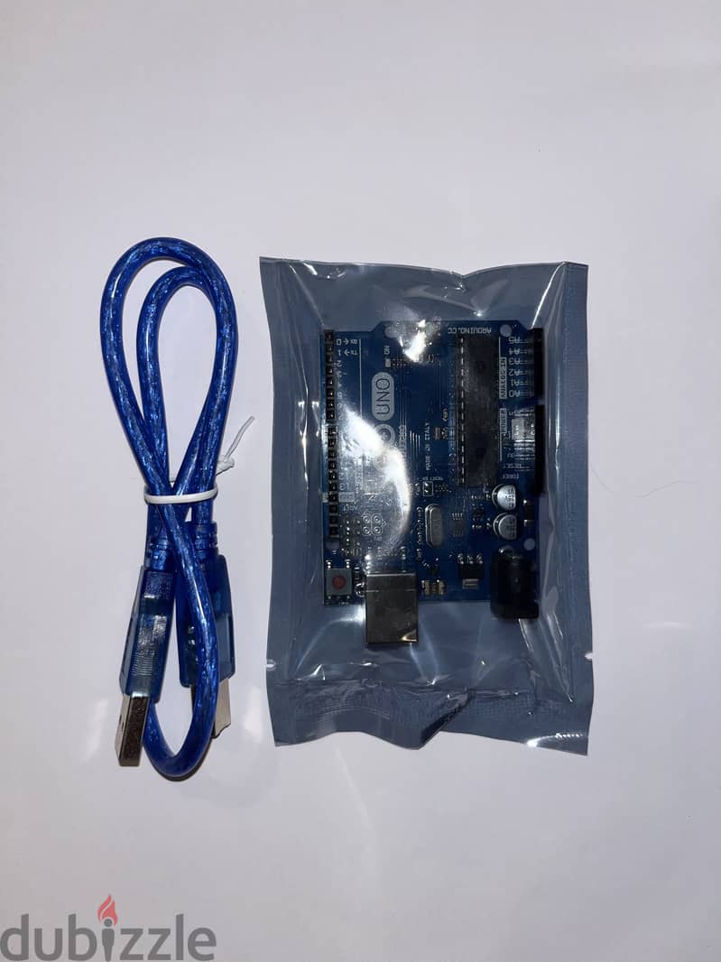 Arduino UNO R3 with USB Cable 1