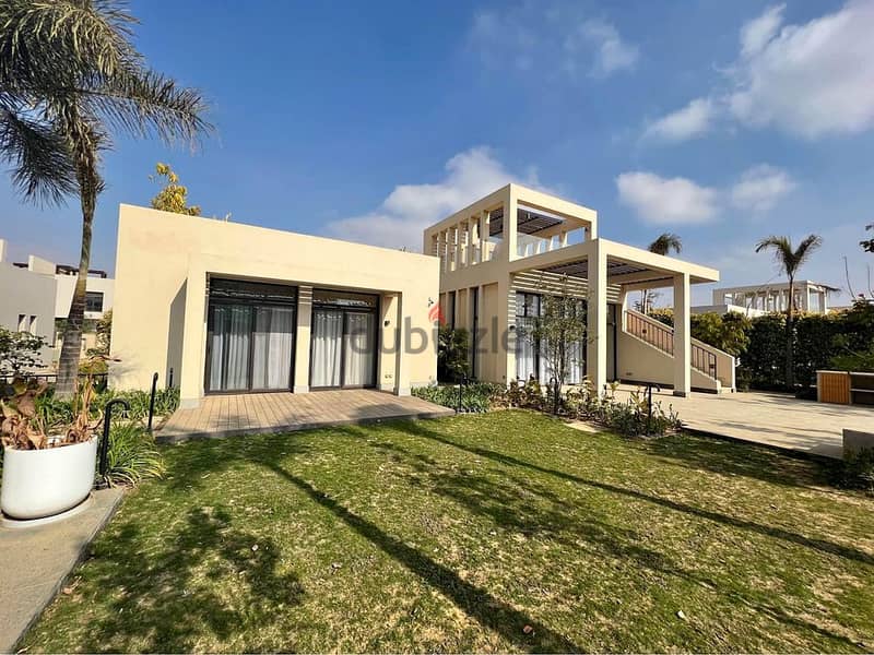 فيلا (3أدوار) متشطبة بالكامل أمام مطار سفنكس في كمبوند فلل فقط بقلب نيو زايد / Standalone villa 3 Beds fully finished fornt of sphinx airport gate 2