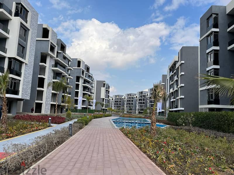 شقة للبيع 6 اكتوبر استلام فوري امام الاهرامات مباشرة كمبوند صن كابيتالApartment for sale in 6 October ready to move pyramids view Sun Capital Compound 2