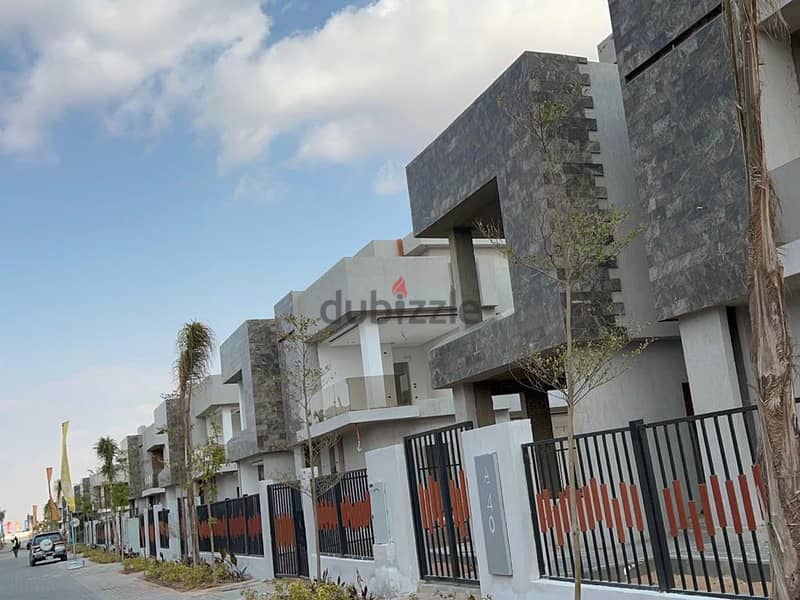 شقة للبيع 6 اكتوبر استلام فوري امام الاهرامات مباشرة كمبوند صن كابيتالApartment for sale in 6 October ready to move pyramids view Sun Capital Compound 3