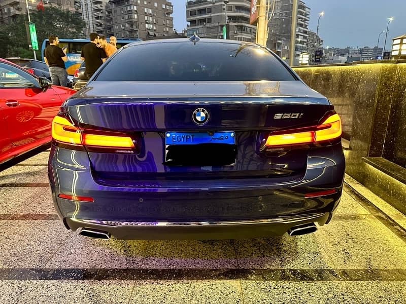 BMW 520 2023 wakil luxury 4