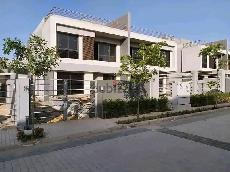 دوبلكس مميز للبيع بجاردن مساحه كبيره في كمبوند تلال ايست | Duplex for sale with a large garden in Telal East Compound 9