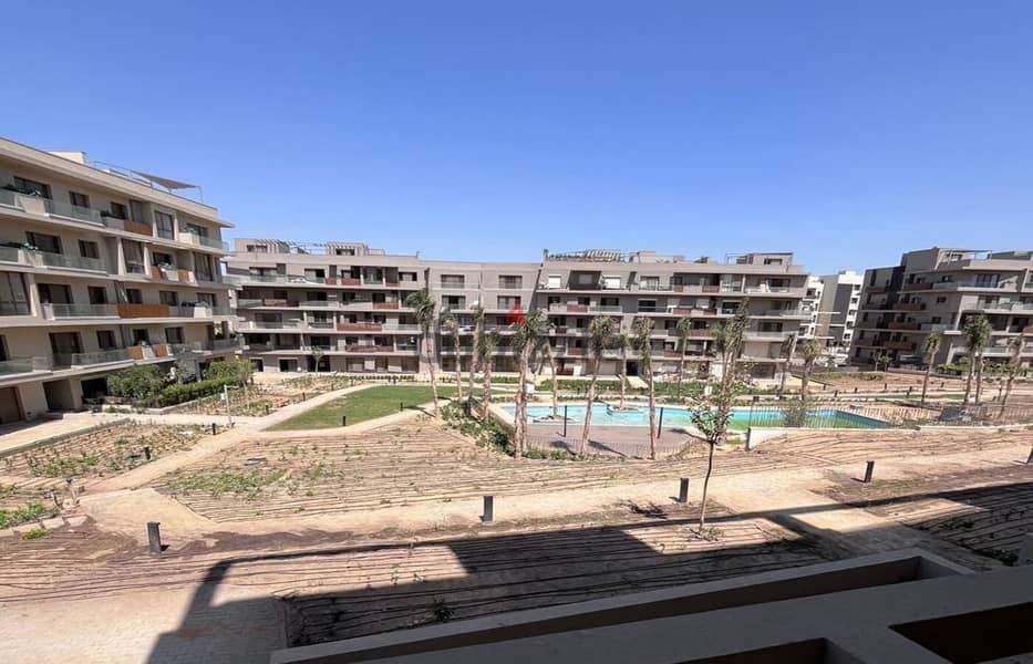 Resale V Residence Apartment with garden fully finished ready to move very prime location with the lowest price in the market 8