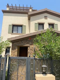 Villa for rent in Mivida Compound, in a prime location - next to the American University