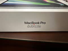 MacBook Pro M2 battery 100%