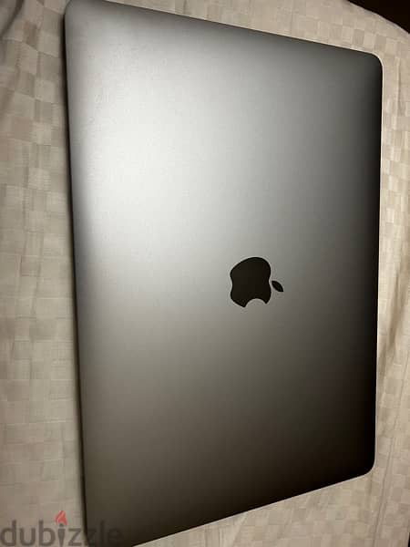 MacBook Pro M2 battery 100% 2