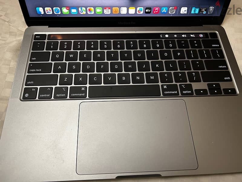 MacBook Pro M2 battery 100% 4