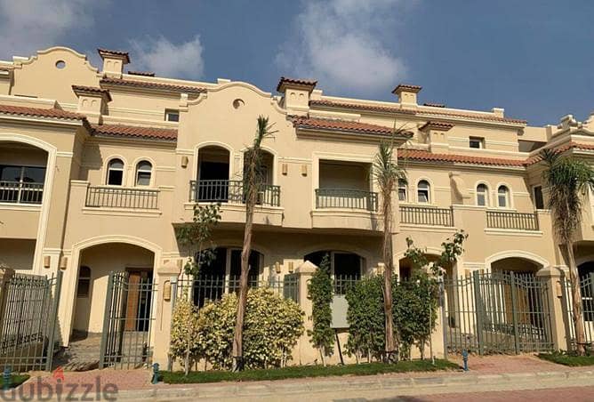 Ready to move Town villa for sale in El Sherouk La Vista Patio 5 East with installments 208m  باتيو 5 لافيستا الشروق 5