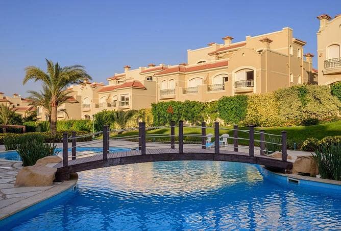 تاون هاوس فيلا للبيع استلام فوري في لافيستا الشروق باتيو 5 باقساط 208م  El Sherouk La Vista Patio 5 7