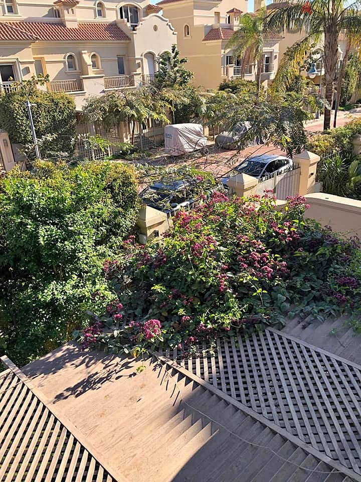 Classic Twin house ready to move (222sqm) in la vista el patio prime / اخر توين هاوس متاحة للبيع في لافيستا فوري للتعاقد بالكاش ولوكيشن مميز 8