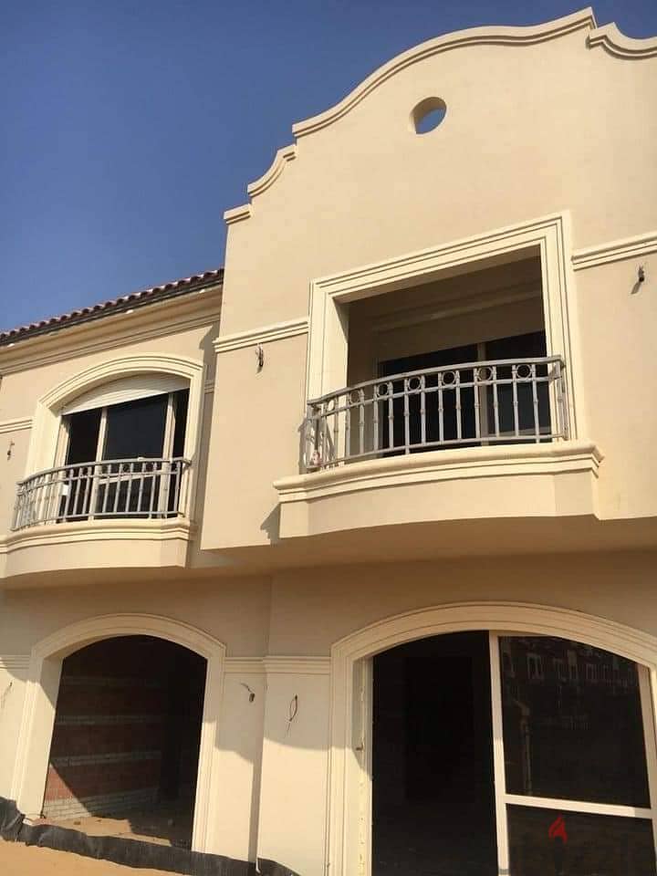 Classic Twin house ready to move (222sqm) in la vista el patio prime / اخر توين هاوس متاحة للبيع في لافيستا فوري للتعاقد بالكاش ولوكيشن مميز 19