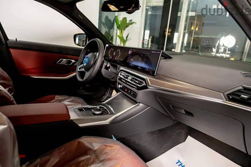 أدفع مليون واستلم BMW 320i 2024 زيرو بفائدة تبدأ من 16% 6